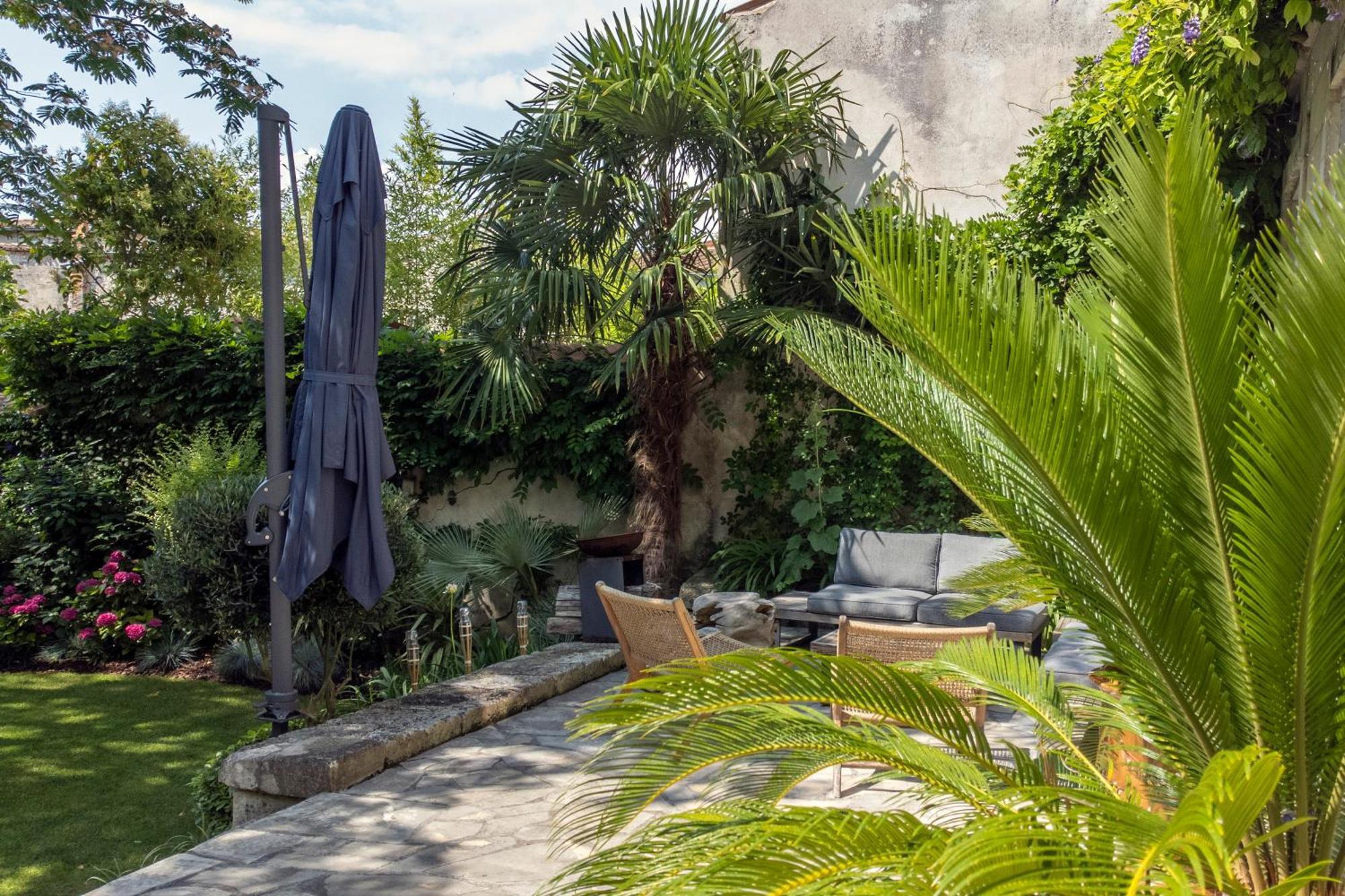 Escale Rochelaise B&B, Spa Bain Nordique Et Sauna Tonneau Ла-Рошель Экстерьер фото