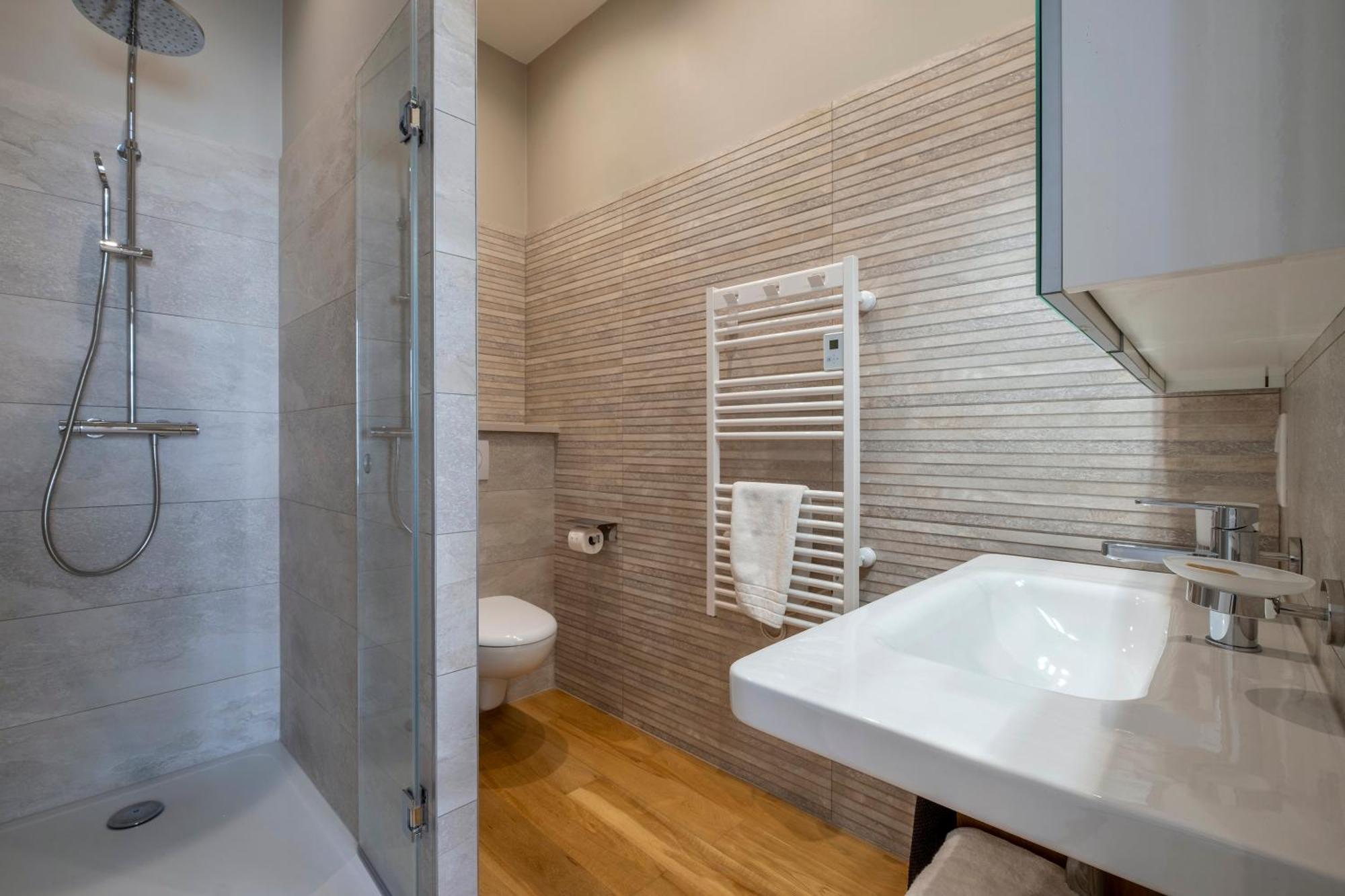 Escale Rochelaise B&B, Spa Bain Nordique Et Sauna Tonneau Ла-Рошель Экстерьер фото